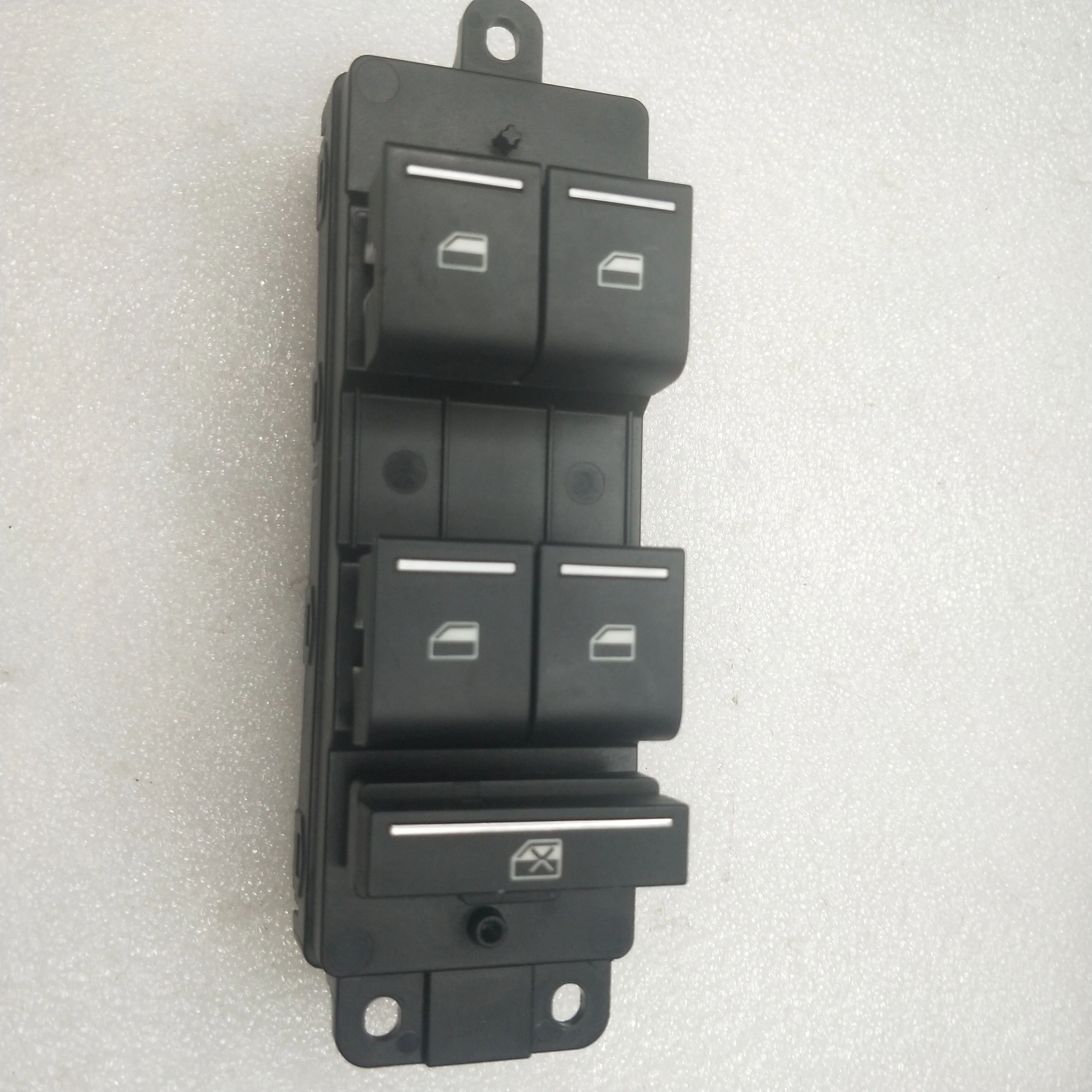 

3746110-0000 Terralord left front door lifter Switch Factory