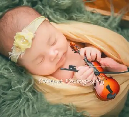 Cocco neonato puntelli Fotografia MIni strumento musicale violino per Bebe Fotografia Studio servizio fotografico strumenti baby photo