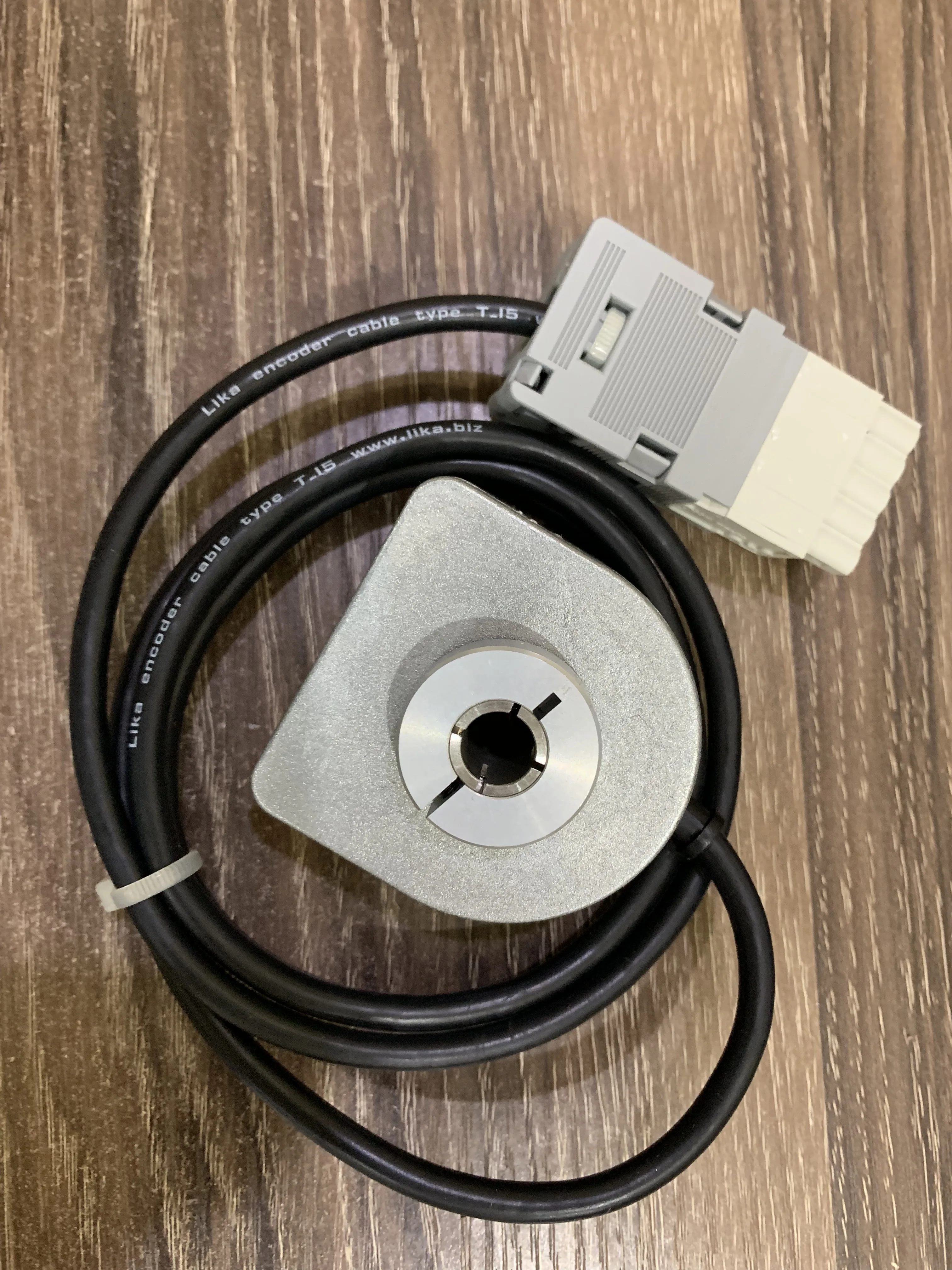 

Brand new original incremental C50-Y-500BNF29/S533B Lycra encoder 500 line outer diameter 50mm
