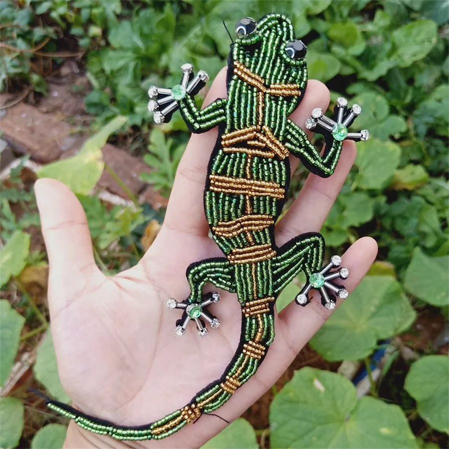 MAXSIN FUN 1 Pc High Quality Hand-beaded Rhinestone Gecko Appliques Cartoon Animal Patches Garment Decoration DIY Accessories