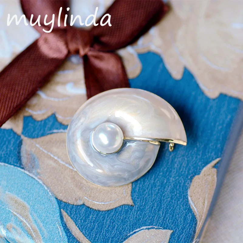 Muylinda Conch Enamel Brooch Simulated Pearls Sea Snail Collar Pins Scarf Sweater Clip Colorful Brooches Jewelry Accessories