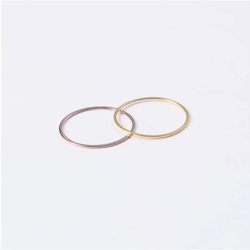 Anillo fino de acero y titanio para parejas, color plateado, Simple, a la moda, Color oro rosa, para mujeres y hombres, regalos para hombres