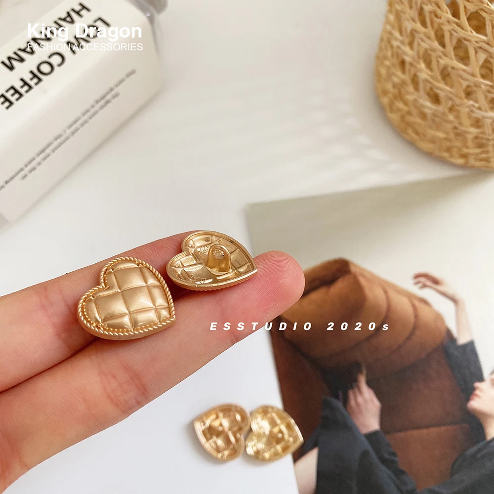 New Arrival Gold Heart Alloy Metal Buttons For Needlework Clothing Women Coat Suit Cardigan 6PCS Sewing Button KD875