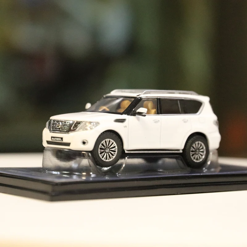 GCD 1:64 Nissan Patrol Y62 SUV  Diecast Alloy Car Model