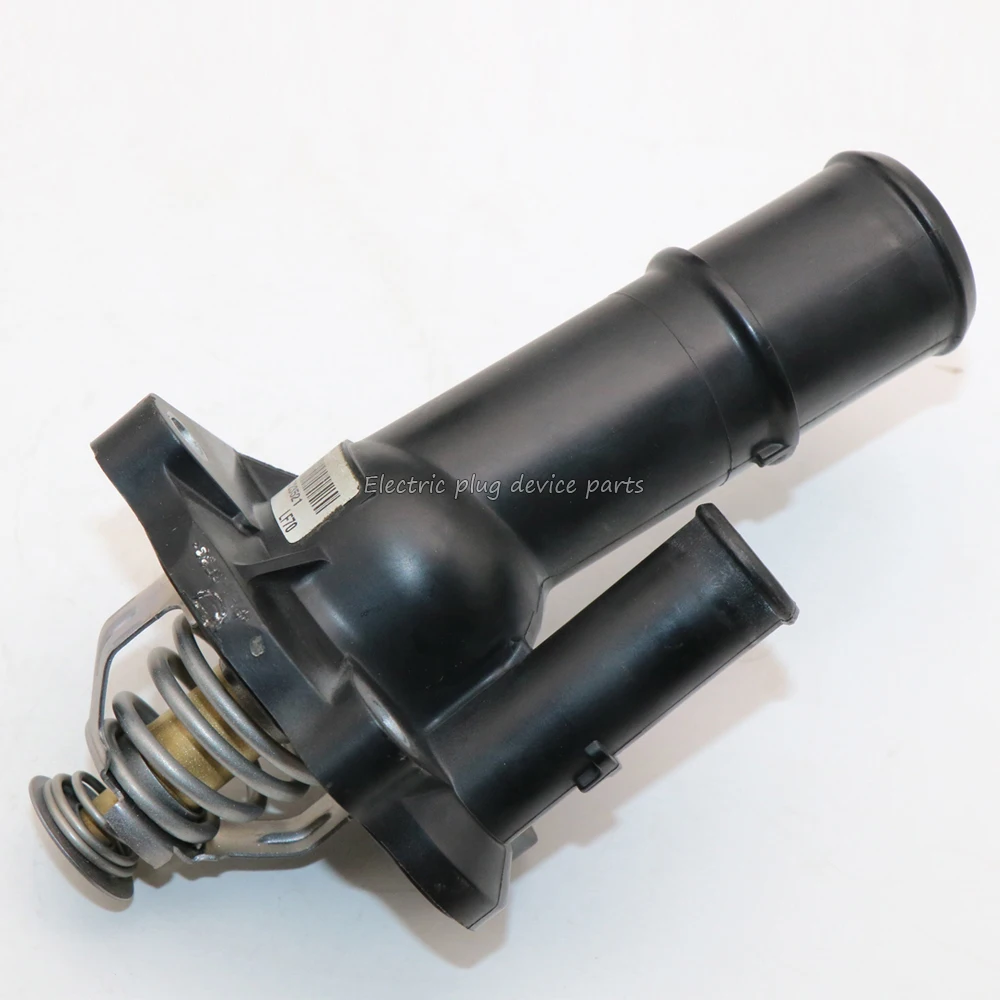 OE# LF7015170 Thermostat Radiator Engine Coolant Water Outlet for Mazda 3 5 MX5 Miata 902-682 143-0838 34046