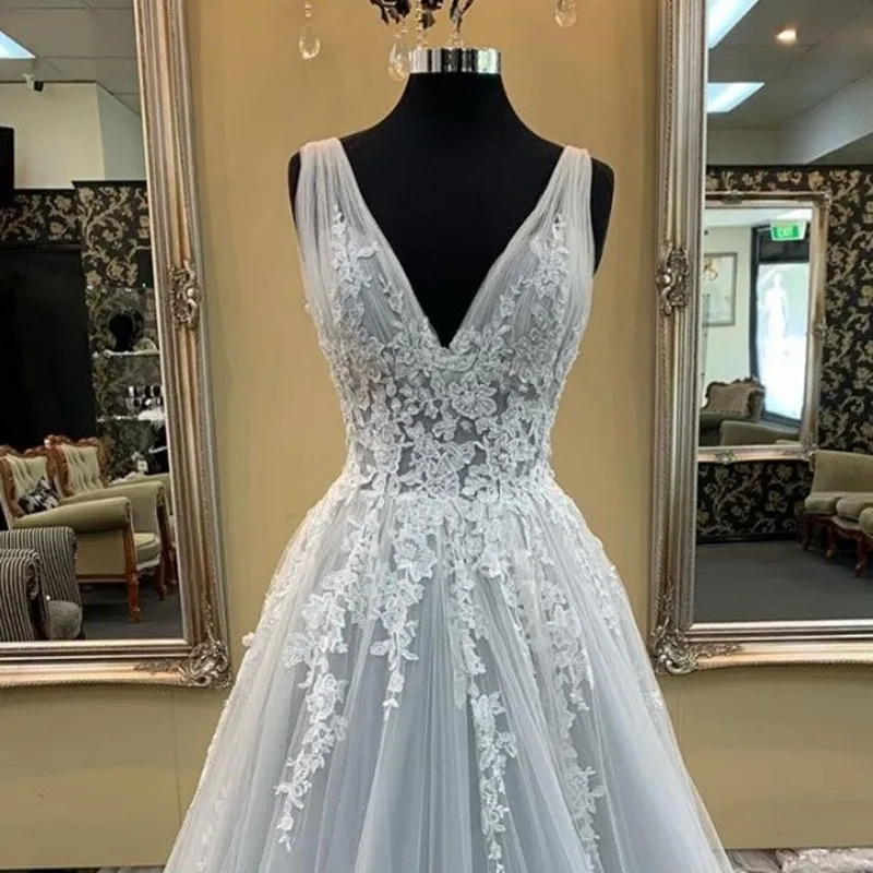 BEPEITHY Customized V Neck Long Evening Dress For Women Party Gown Sleeveless Prom A-Line Ivory Appliques Sweep Train 2022 New