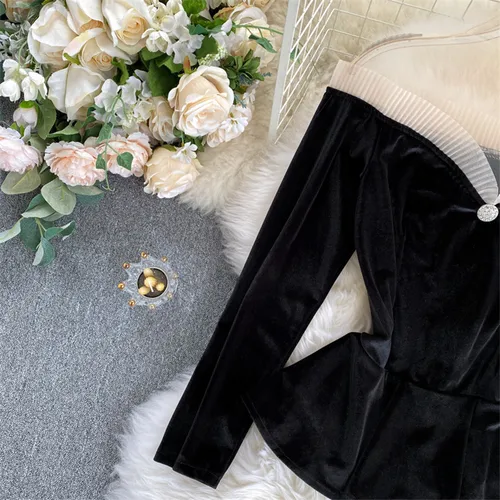 חולצות וחולצות