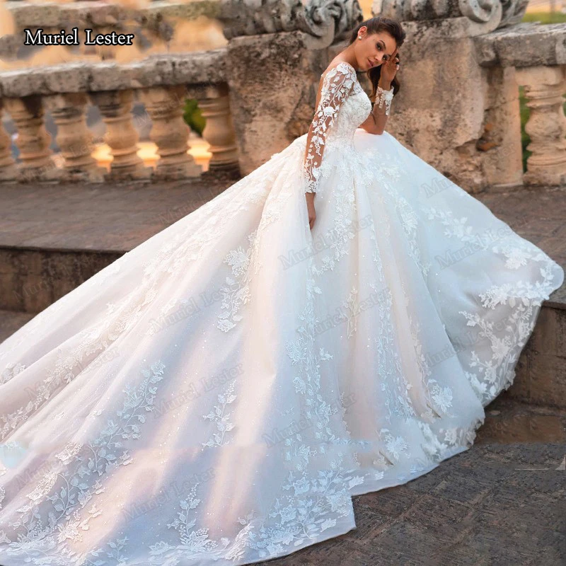 Romantico principessa Ball Gown abiti da sposa Plus Size Illusion O Neck Appliques sposa matrimonio festa formale abiti da sposa Tailore