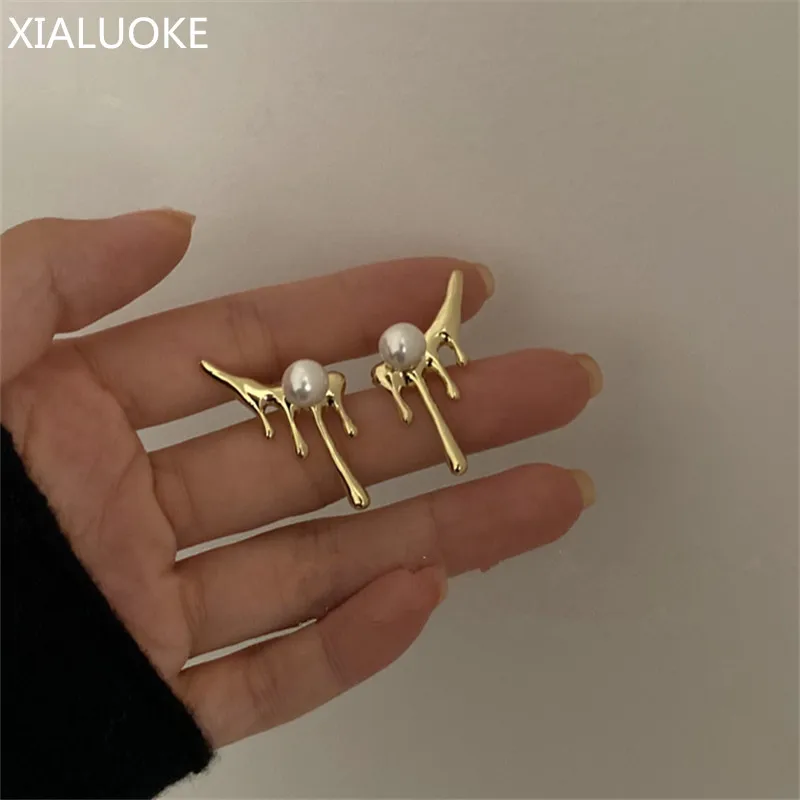 XIALUOKE Pearl Earring For Women Fashion Irregular Personality Joker Punk Metal Stud Earrings Jewelry Accessories