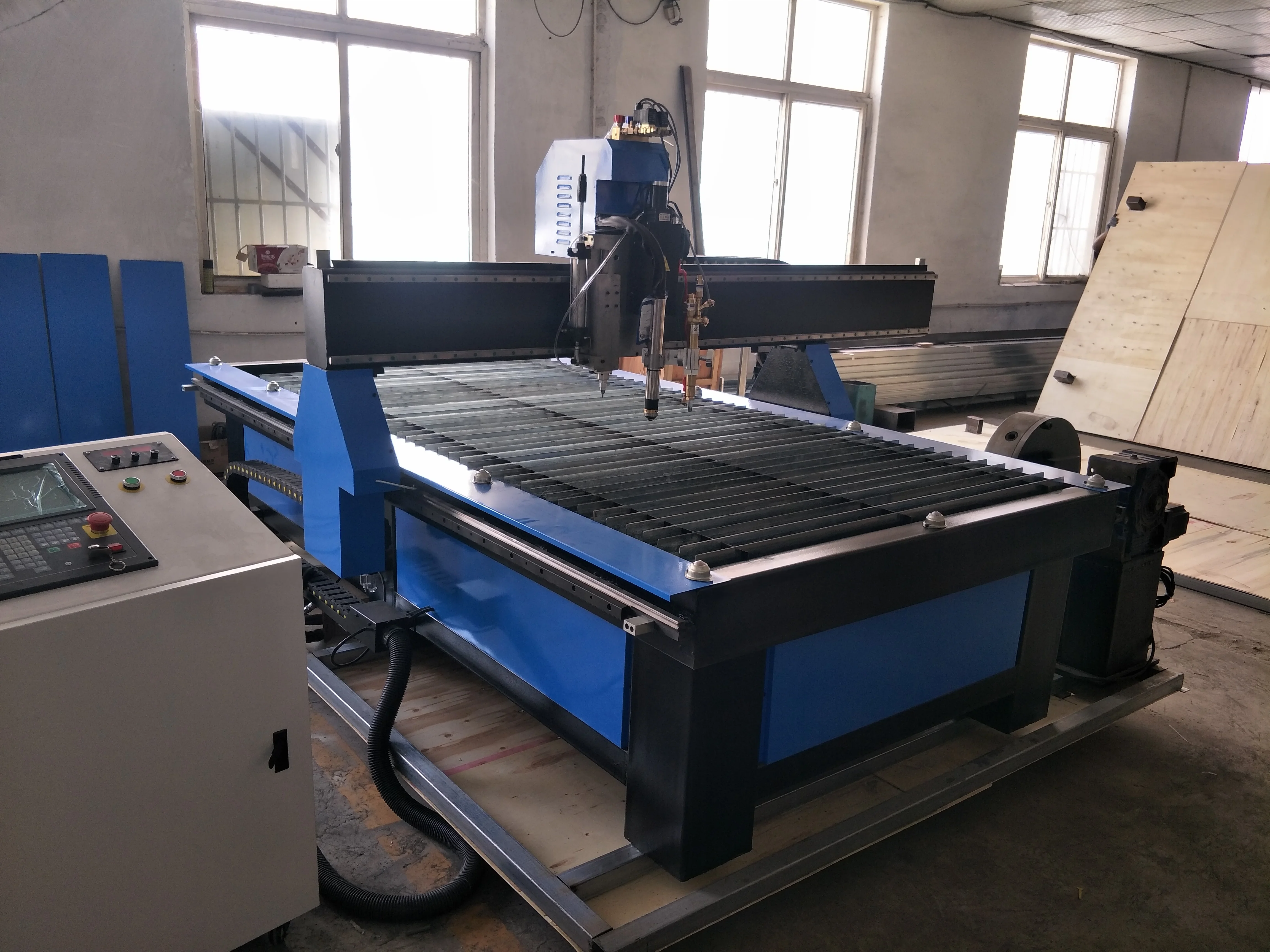 Heavy Knife Table 0-40mm Metal Plasma Cutting Machine 1325 1530 CNC Plasma Cutter For Aluminum/Iron/Copper Sheet