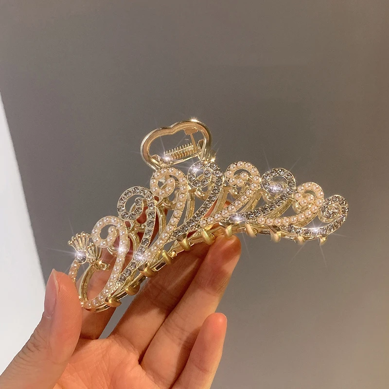 2021 New Elegant Gold Hollow Geometric Metal Hair Claw Vintage Hair Clips For Women Headband Hairpin Hair Crab Hair Accessories