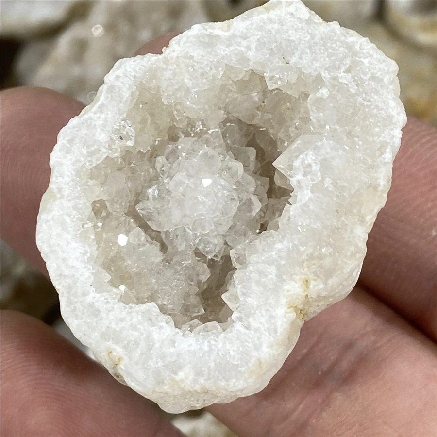 Geode surowy nieregularny kamień naturalny biały agat kromka kwarcowy bryła kryształowa minerały uzdrawianie Reiki Crystal Home Decoration