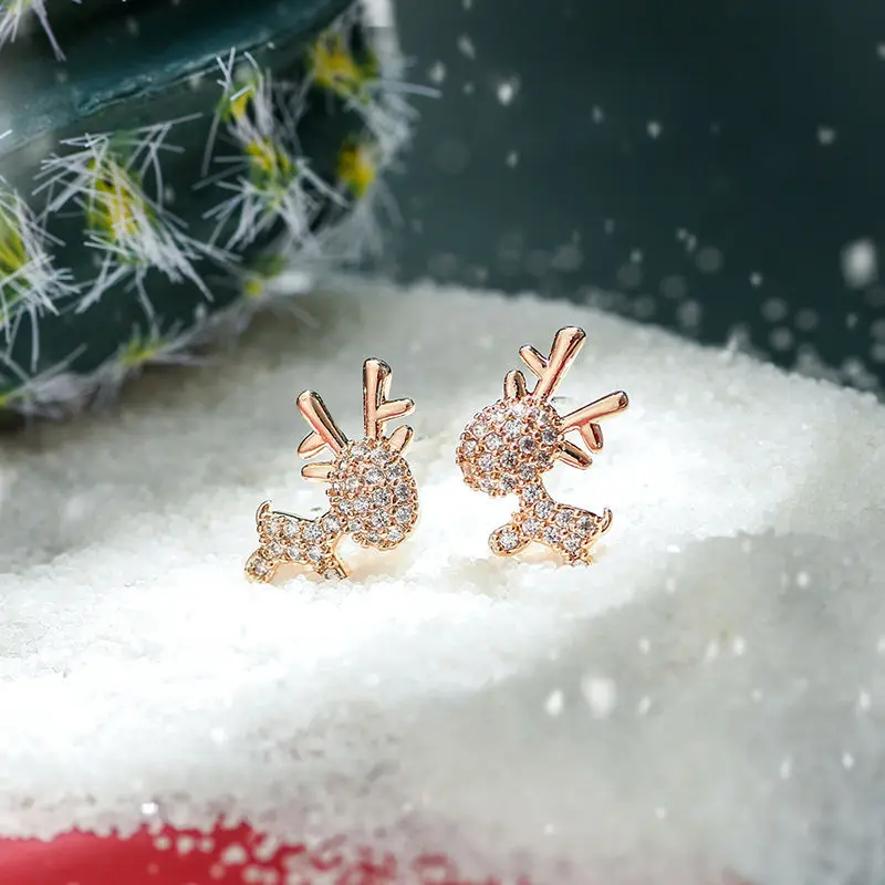 New Christmas Deer Stud Earrings for Women Cute Animal Elk Rhinestone Earring Merry Christmas New Year Wedding Jewelry Gifts