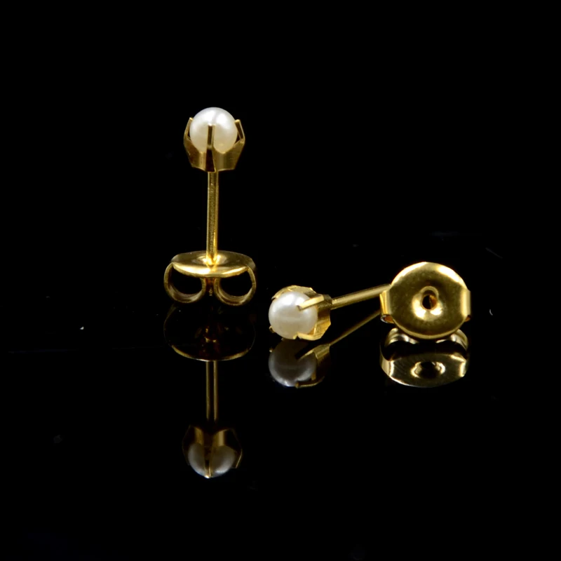 Pendiente chapado en oro de 24K, gema CZ 316L, acero quirúrgico, hélice para la oreja, Tragus, cartílago, Piercing, joyería