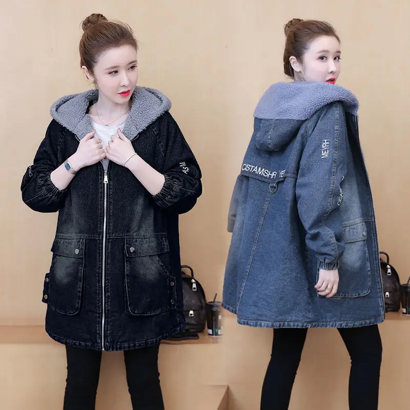 2025 Winter New Women Lamb wool Thick Denim Jacket 5XL Loose Hooded Windbreaker Coat Casual Zipper Jeans Outerwear Warm Parkas