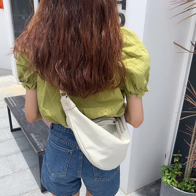 

Retro Large-capacity Canvas One-shoulder Messenger Bag Everyday Commuting To Work and Shopping All-match