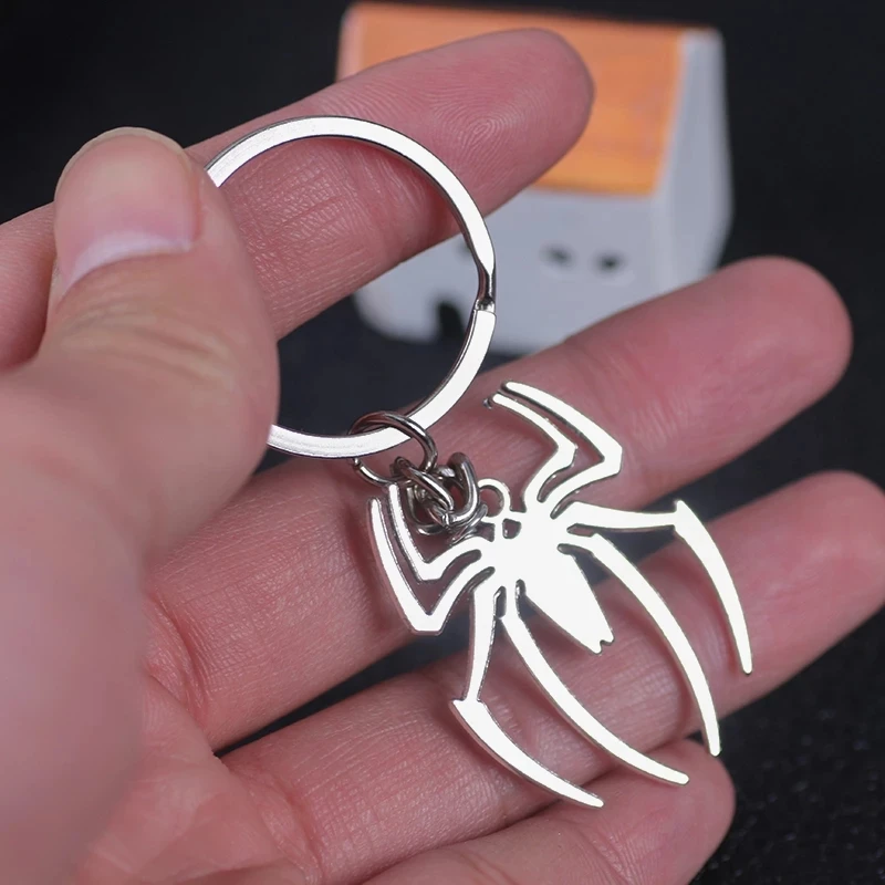 Retro Punk Spider Keychain Friends for Women Men Simple Metal Animal Jewelry Accessories Student Bag Pendant Personality Gift