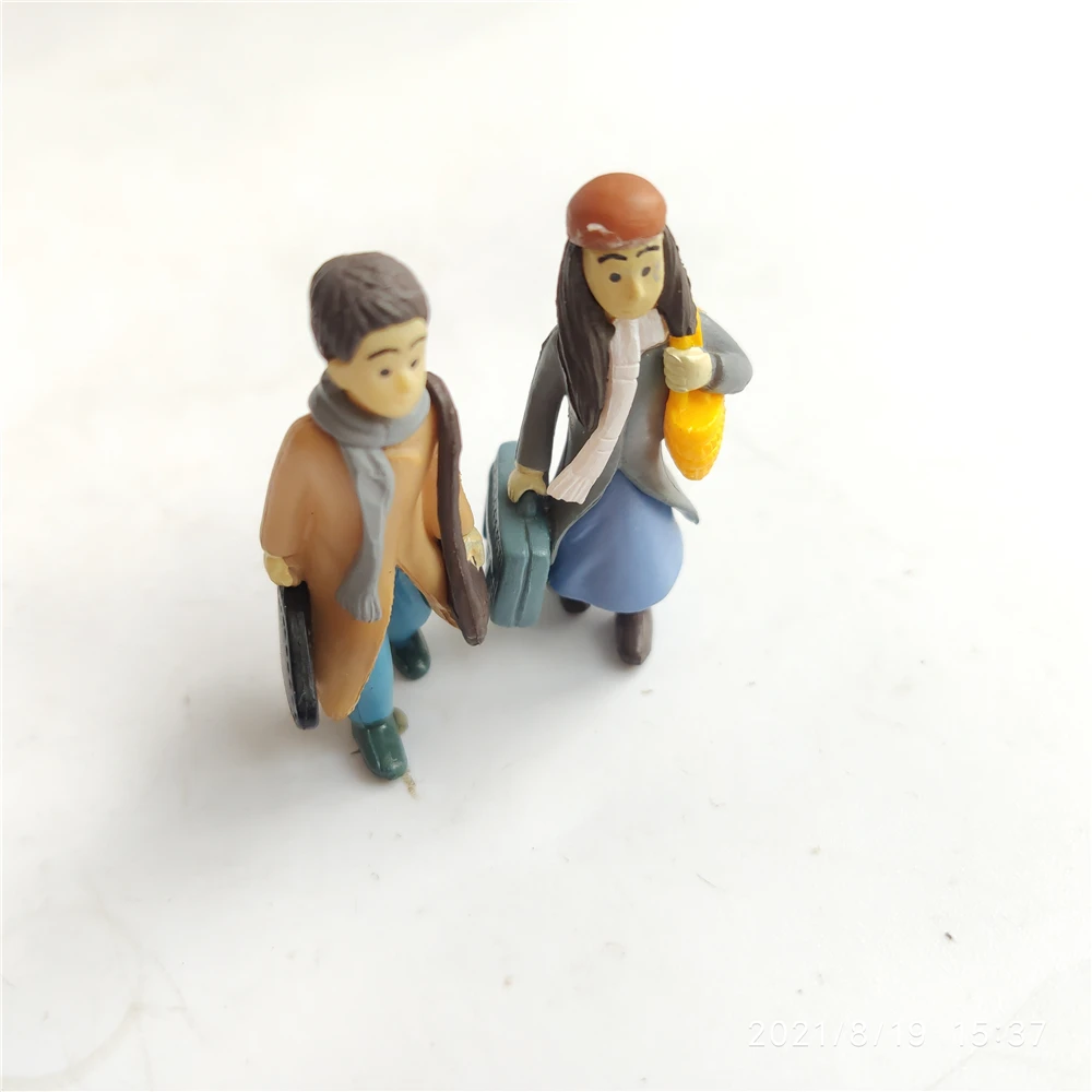 1Pair MiniSweety Lovers Couple with trunk Figurines Miniature Craft Fairy Garden Gnome Moss Terrarium DIY Ornament Garden Decor