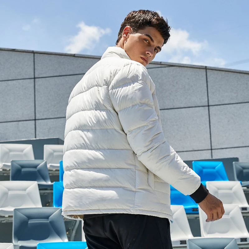 KELME Men Hooded Short Down Jacket 90% White Duck Down escursionismo campeggio leggero inverno caldo antivento cappotto sportivo 8061YR1003