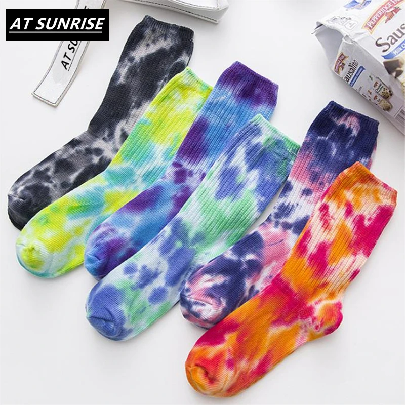 

AT SUNRISE 2020 Winter high Quality Harajuku Style Tie dye Long Socks For Women Men's Cotton Hip Hop Socks Casual