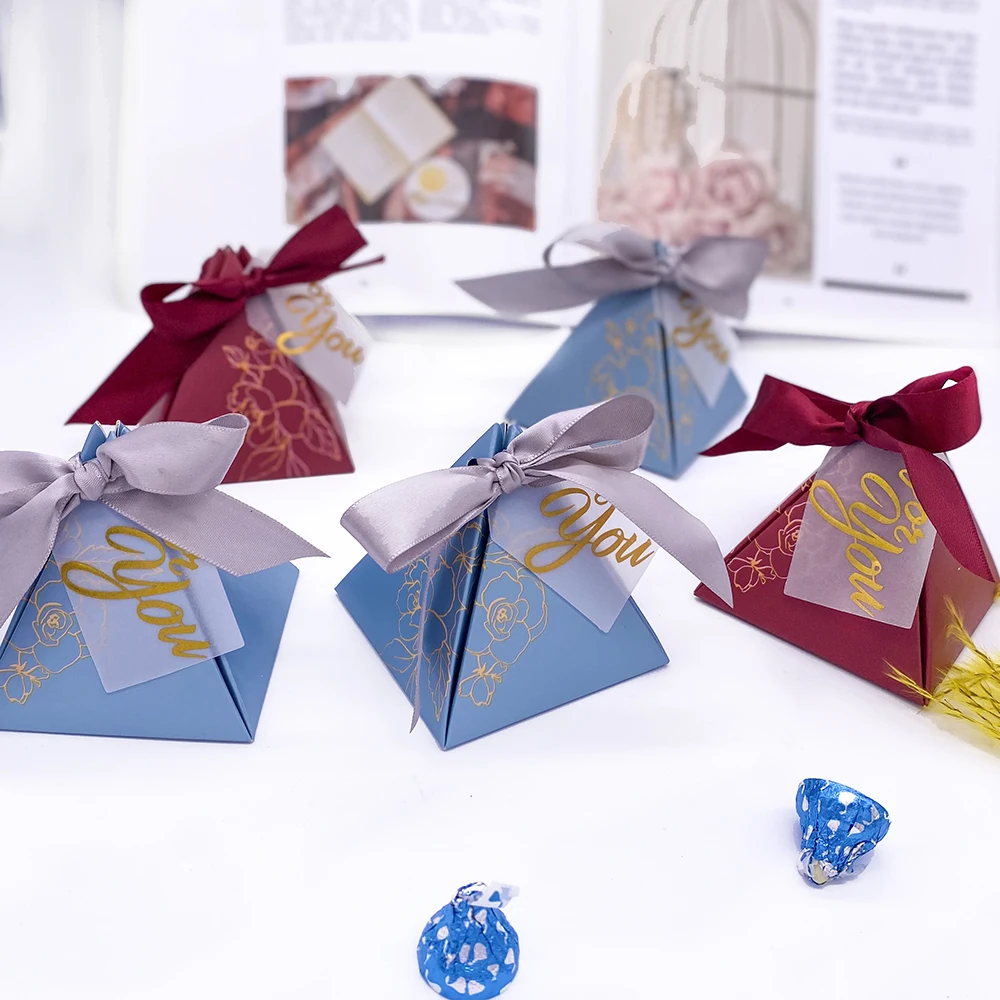 Triangular Pyramid Candy Box Wedding Favors Gifts Boxes candy Bags for Guests Wedding Decoration Baby Shower Party Supplies