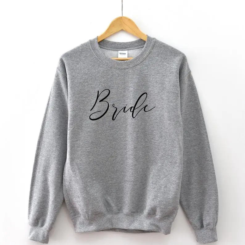 

Skuggnas New Arrival Bride Sweatshirt Wedding Sweatshirt Honeymoon Jumper Mrs Sweatshirt Long Sleeve Fashion Sweatshirt