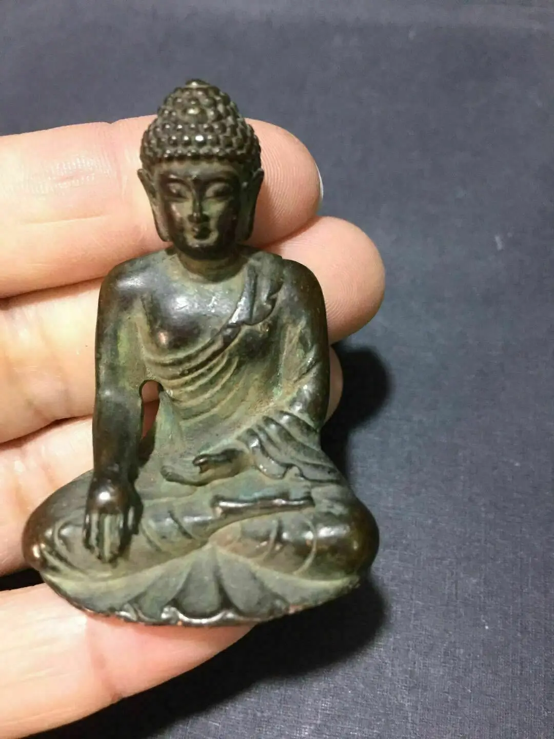 Chinese Style Bronze Statue Tathagata Buddha Figure Small Ornaments 2 inch