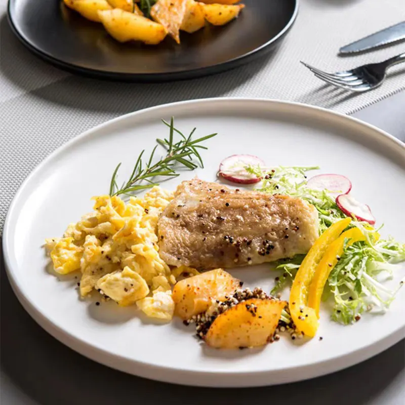 Schieten Fotografie Voedsel Servies Effen Kleur Keramische Platen Eenvoudige & Creativiteit Rundvlees Plaat Ronde Dessert Salade Gerechten