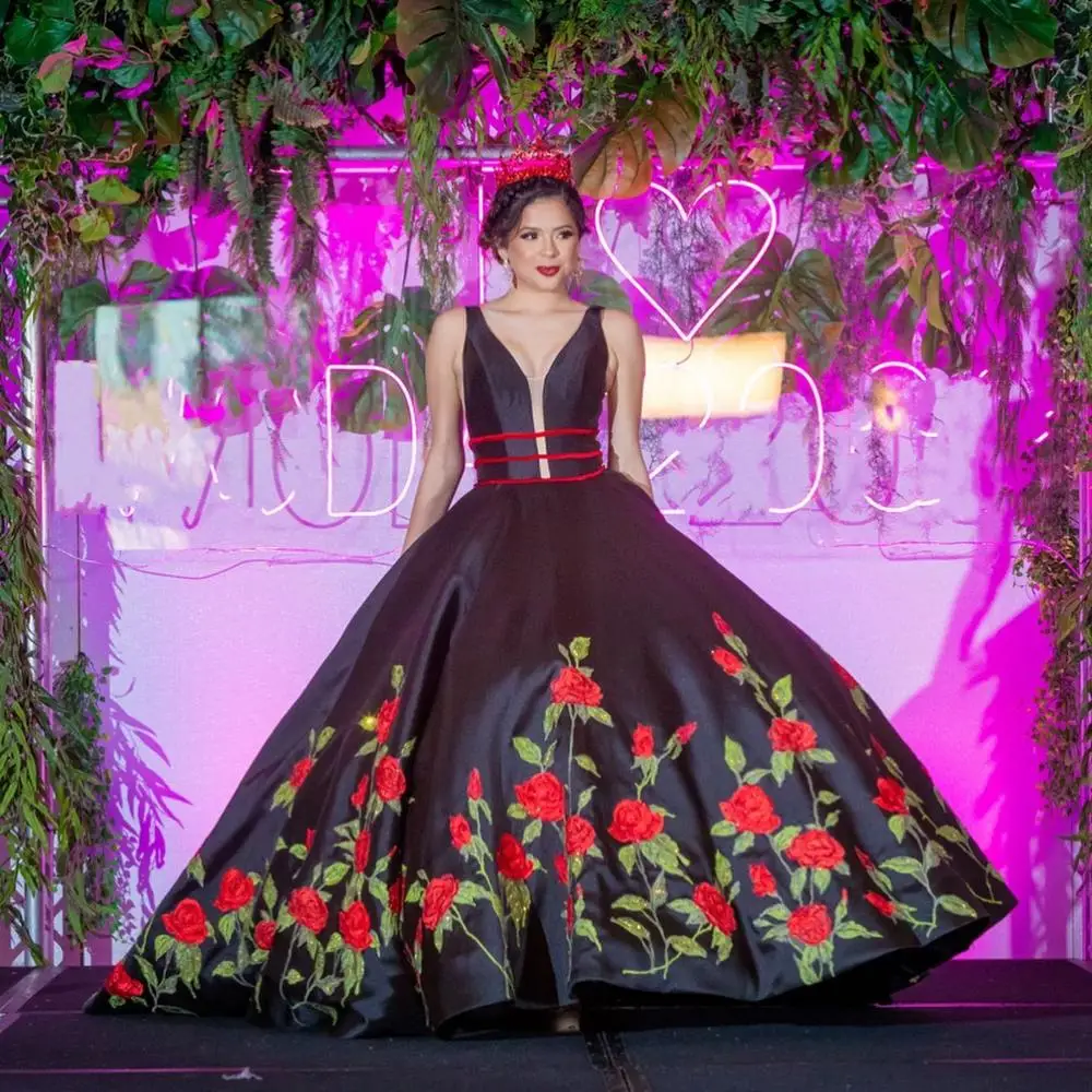 Vestido mejicano de 15 años, quinceañera, negro, bordado, dulce, 16, falda hinchada, de xv años, 2020