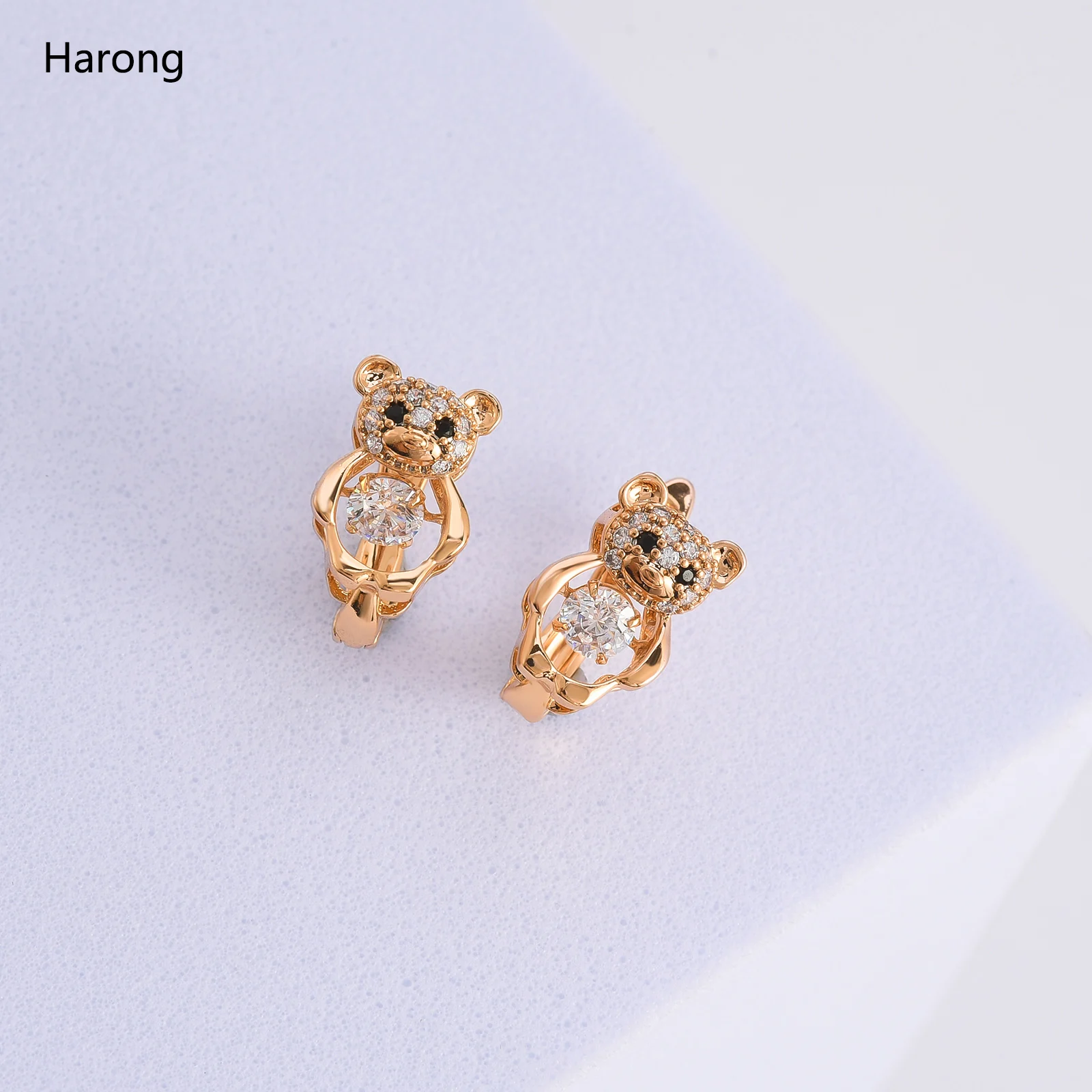 Harong 585 Rose Gold Color Stud Earrings Vintage Jewelry Party Cute Animal Panda Zircon Christmas Earring Fashion Women Gift