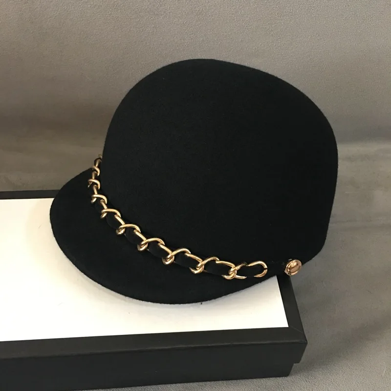 Gorra clásica de lana suave y cálida para mujer, gorro de fieltro con cadena dorada a la moda, estilo Newsboy, visera, Boina, negro, ajustable