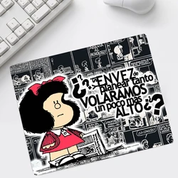 최신 러시아어 소년 패드 만화 Mafalda 편안한 마우스 패드 게임 작은 마우스 패드 크기는 18x22cm 고무 마우스 패드 책상입니다