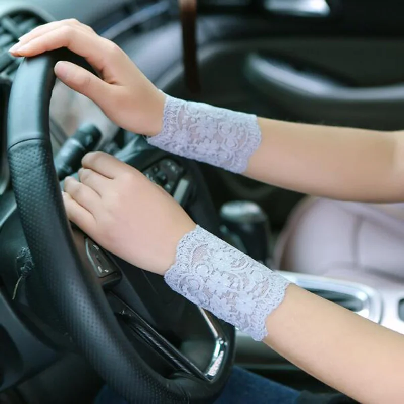 Sexy Lace Sleeve Women Short Thin Elastic Cover Scars Wrist Half Finger Gloves Summer Driving Fingerless Sunscreen Mittens M60