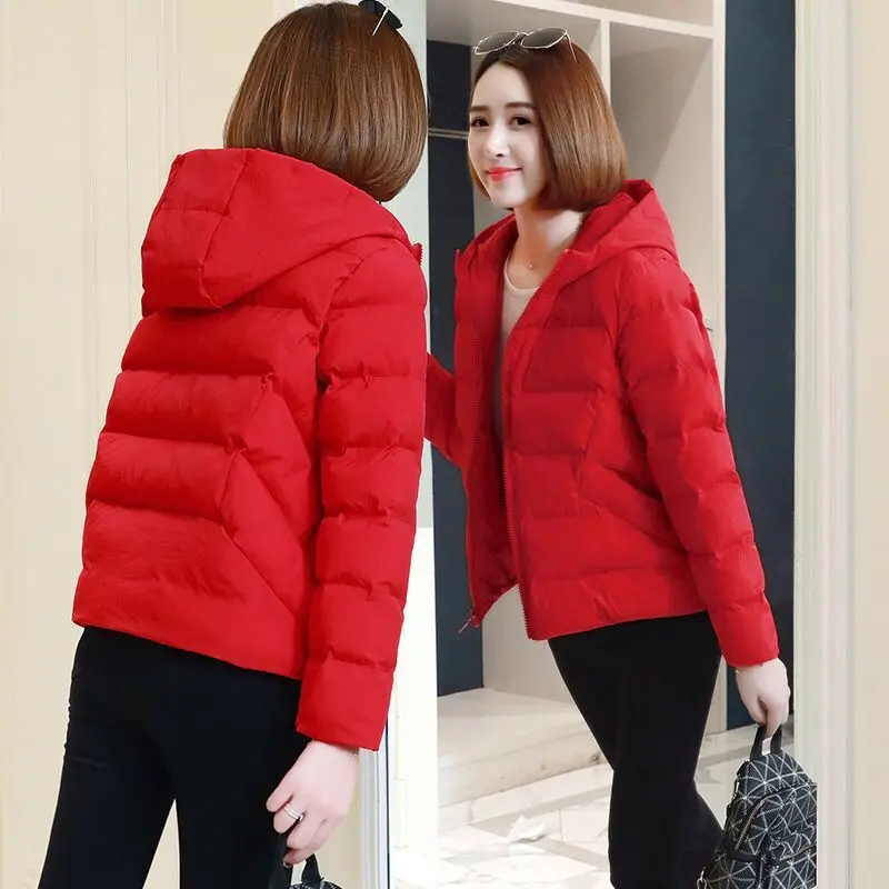 Winter Women Parkas Hooded Warm Thicken Coat Wadded Jacket Female Down Cotton-Padded Short Parka Gilrs jaqueta feminina