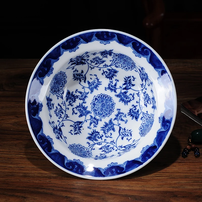 China style blue and white porcelain tripod fruit plate fruit candy fruit plate living room restaurant dish Chinese decoration