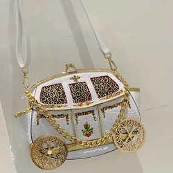 25x21CM 2020 Summer New Fashion Women Creative Styling Embroidered Carriage Bag Chain Shoulder Bags Women Messenger a6926