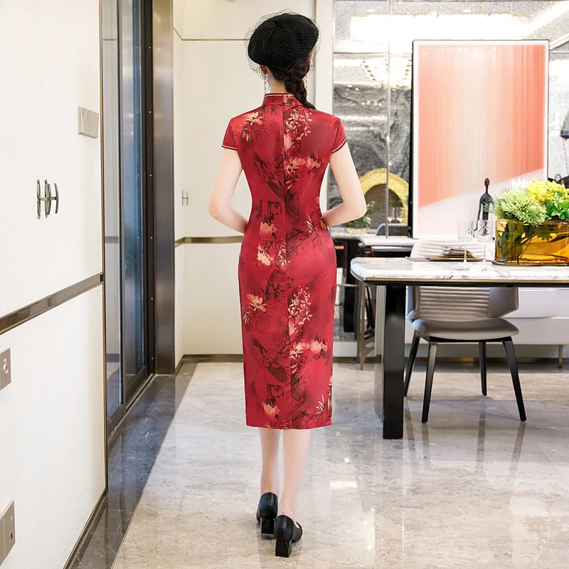 Spring 2020 New Red Mid-Length Short-Sleeved Cheongsam Fashion Improvement Retro Banquet Dress Cheongsam Qipao Flowers Dresses