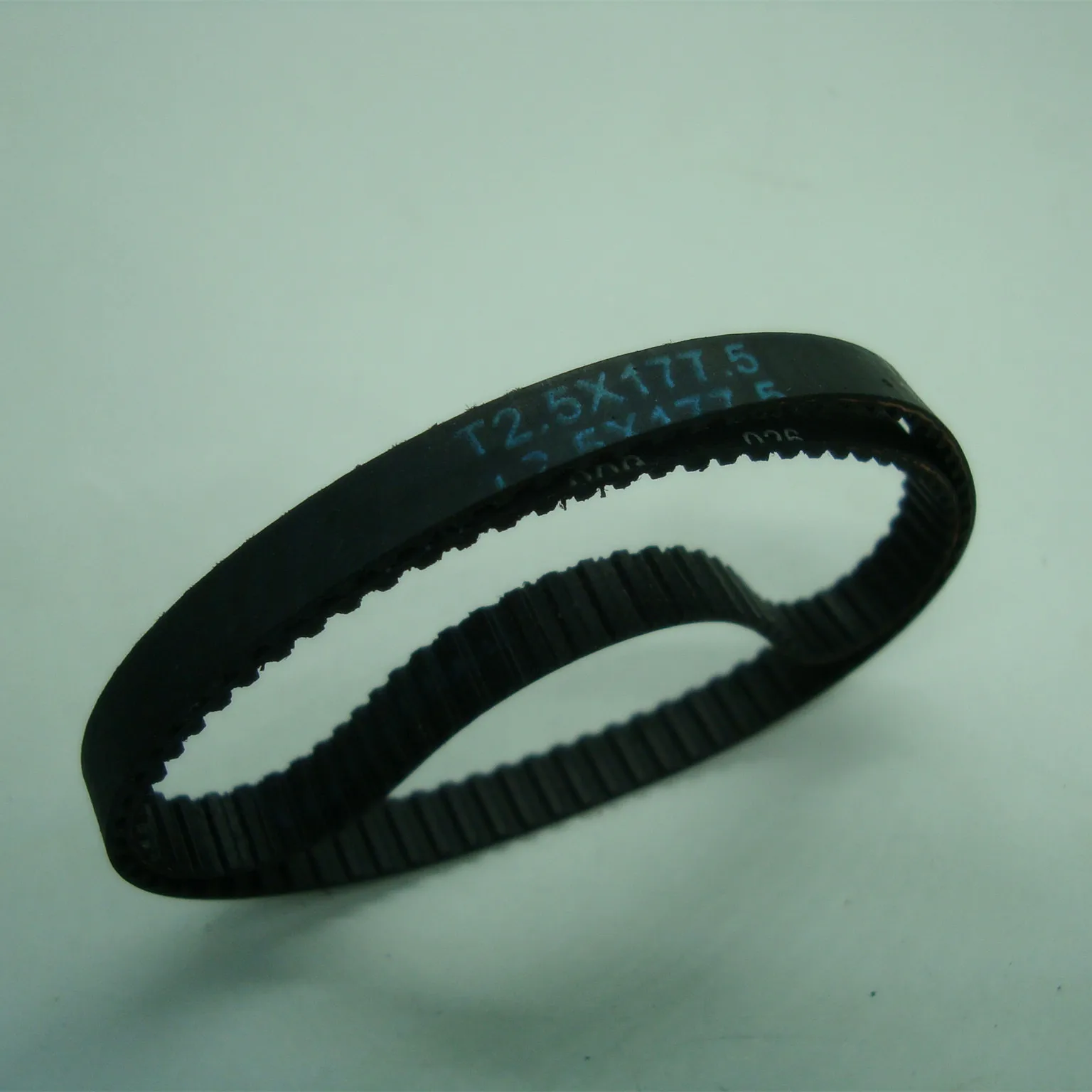 T2.5 timing round belt 6mm width 177.5mm length rubber with glass fibre sell 10 pcs on one pack