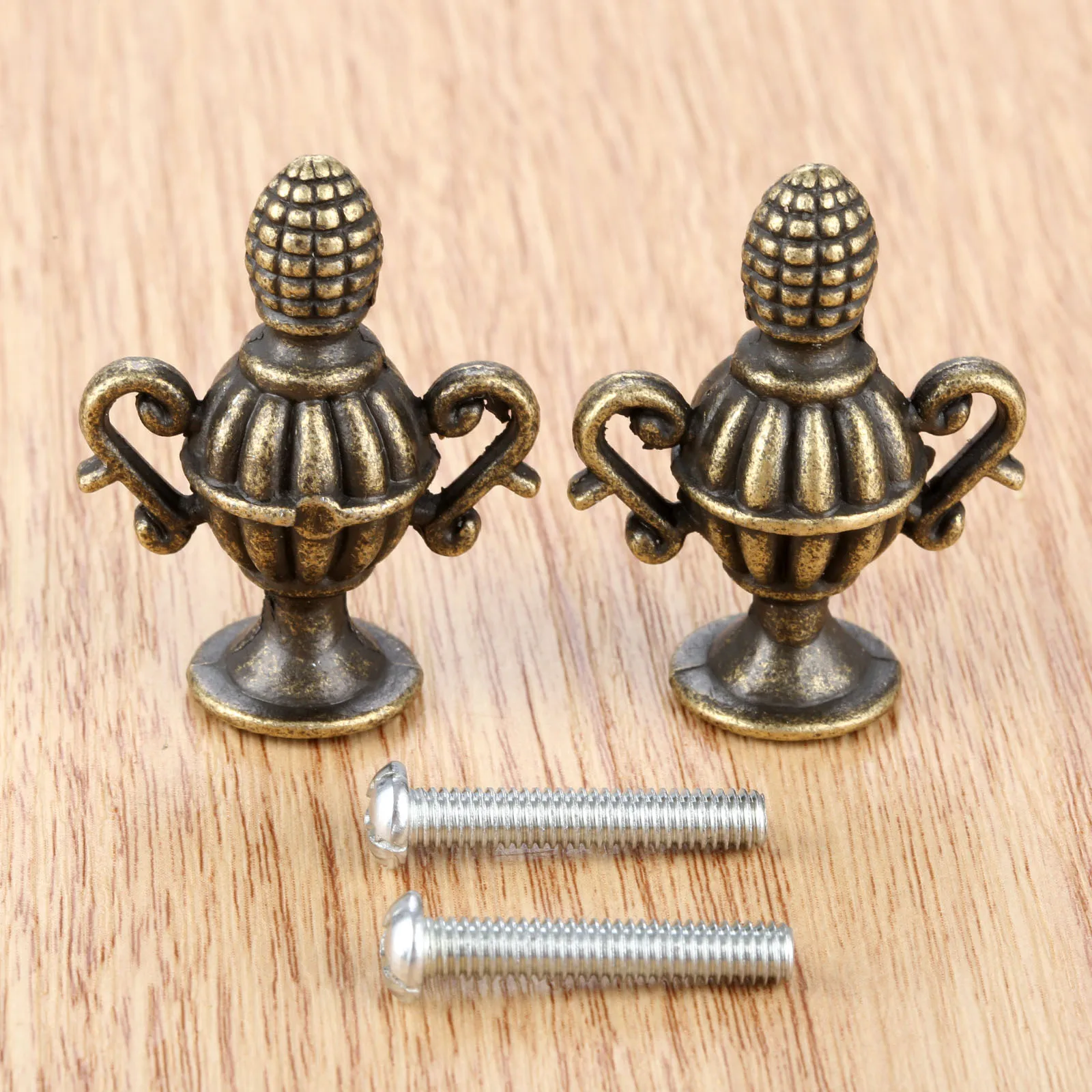 

2Pcs Antique Furniture Handles Vintage Cabinet Knobs and Handles Door Closet Cabinet Drawer Kitchen Pull Handle 37*27mm