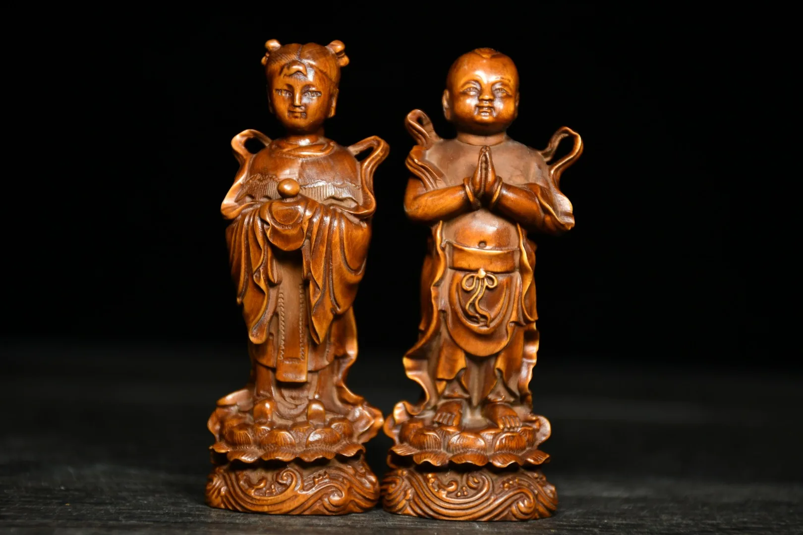 

4"Tibetan Temple Collection Old Boxwood Golden Boy Girl Statue simple and naive Gifted with beautiful woman grow old together