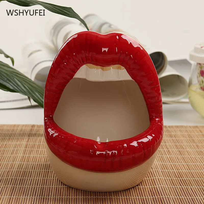 

WSHYUFEI Cute cartoon ashtray lips ceramic ashtray creative flower pot trendy mouth fashion home mini Send boyfriend gift