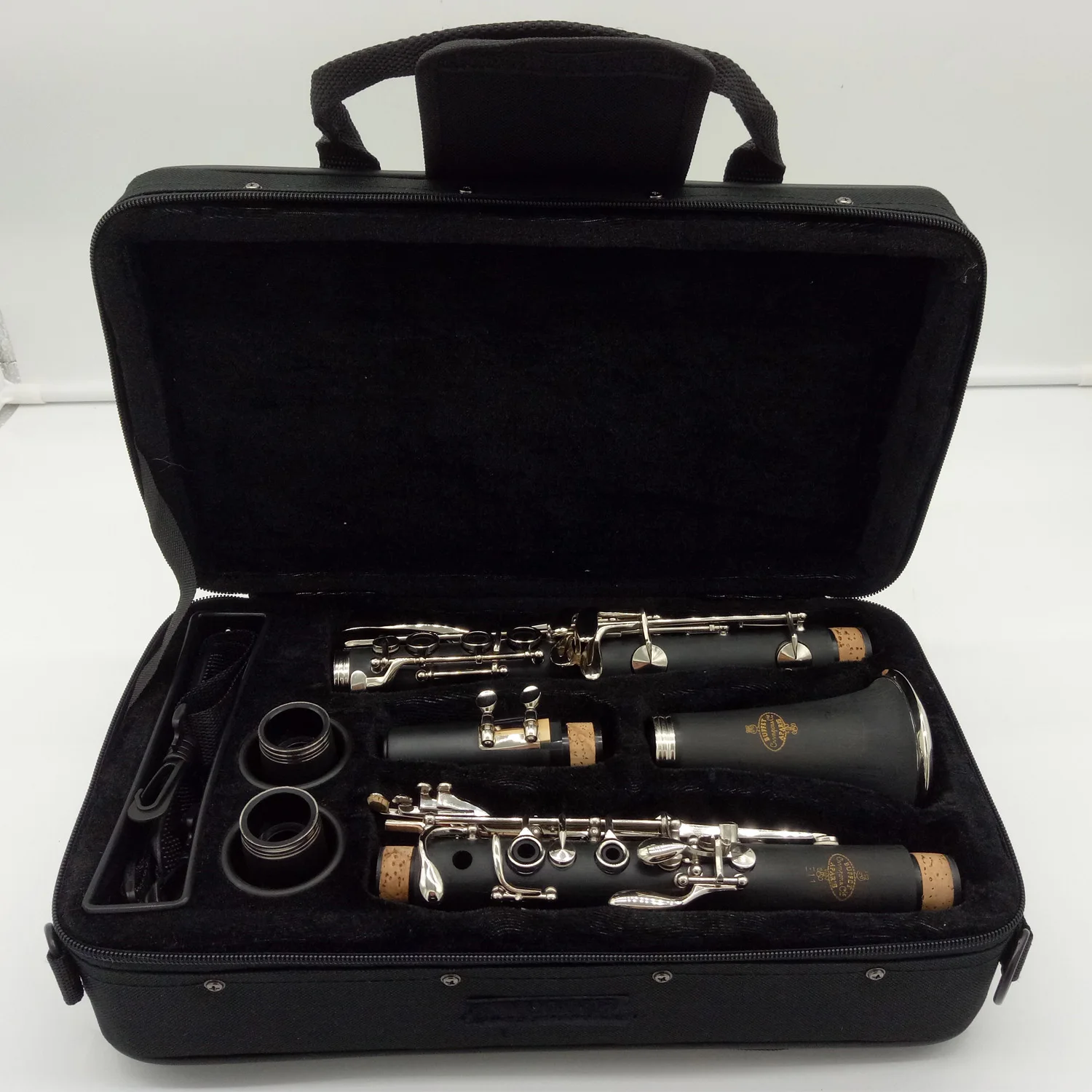 Free Shipping Music Fancier Club Bakelite Bb Clarinets E11 Student Clarinets Silver Plated Keys 17 Keys Included Case Mouthpiece