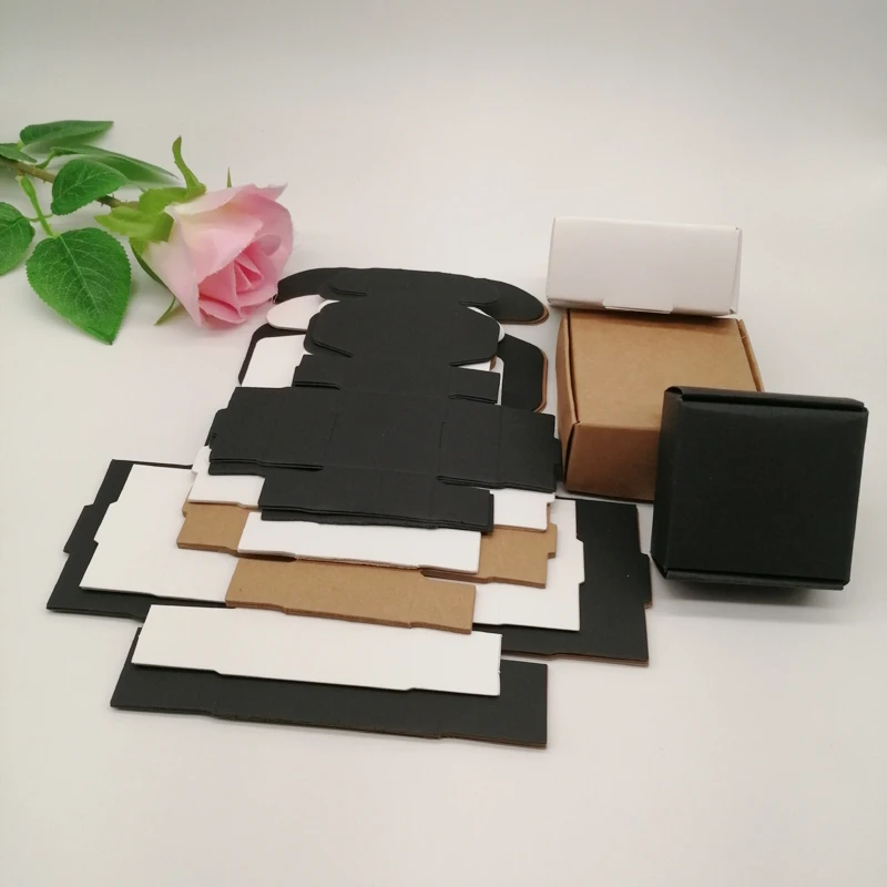 Caja de Papel Kraft para embalaje de joyas, cajas de cartón de regalo, exhibición de joyería Diy, caja de embalaje de almacenamiento, negro, blanco, 50 piezas