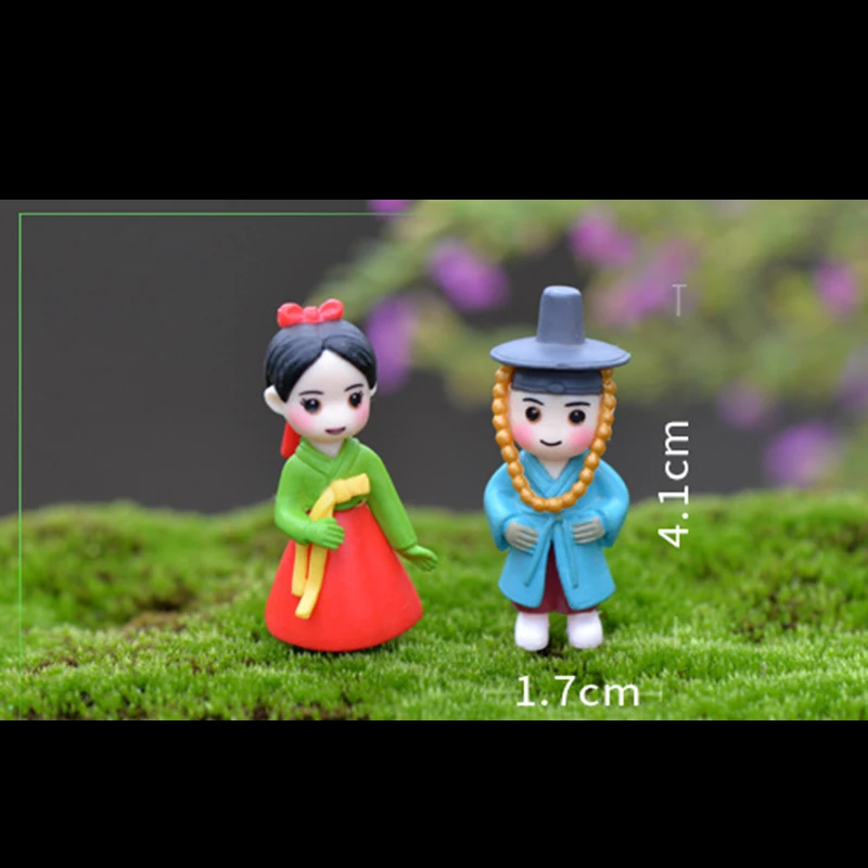 4 pcs set Moss Micro-landscape Ornaments  Couples DIY Assembly Small Ornaments Horticultural Decorative Plant