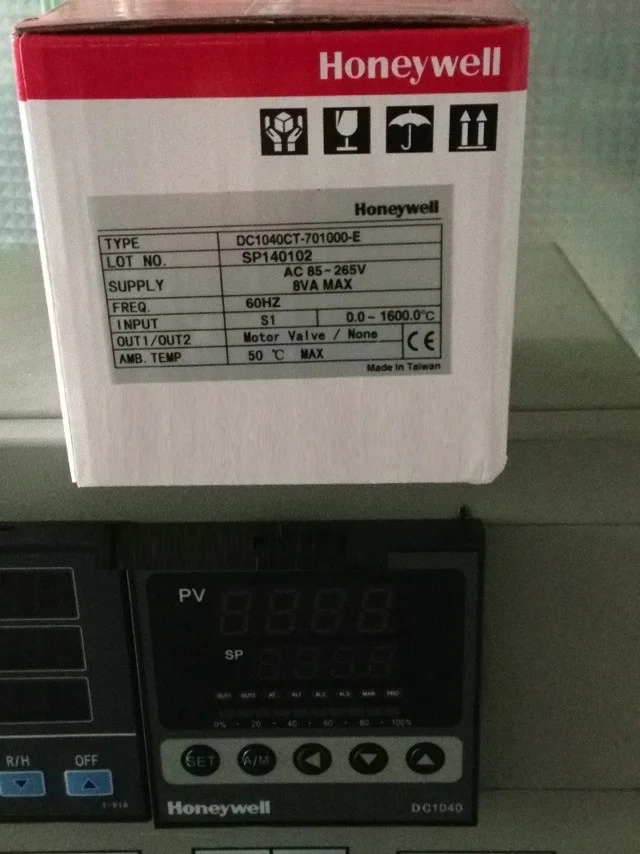 New original authentic Temperature Controller DC1040CT-701000-E