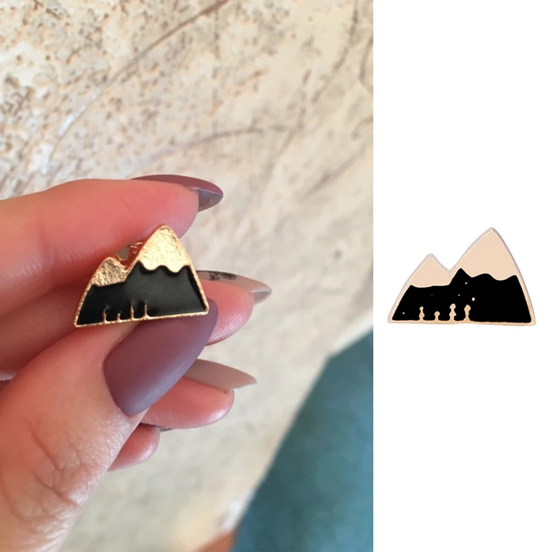 Newest Cartoon Travel World Brooches Bicycle Shoes Mountain Enamel Pins Brooch For Man Women Cute Clothes Button Badges Jewelry