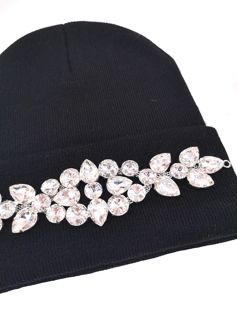 Winter Women Rhinestones Beanies Hats 2019 New Novelty Cotton Skullies Beanies for Ladies Hats Bonnet Femme Hiver Christmas Gift