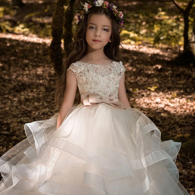 Abiti Fiore Per Le Ragazze Elegante Champagne Del Merletto di Applique Senza Maniche A Cascata Per Bambini Pageant Abiti Per Matrimoni Abiti Da Prima Comunione