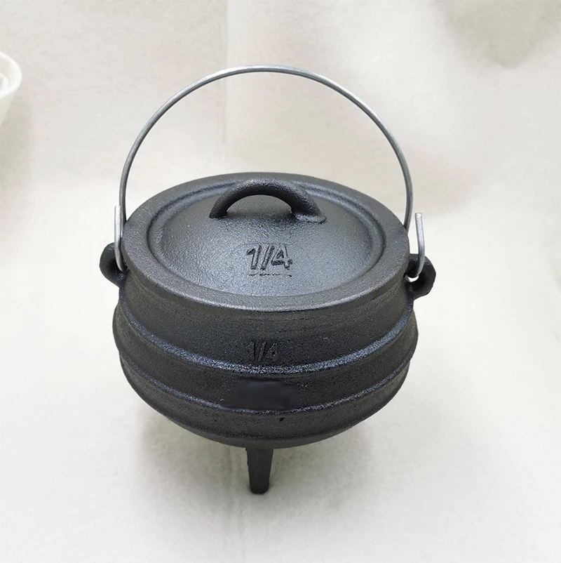 

Small Cast Iron Pot, South African Potjie, Magic Potions, Crucible Wax Table Burning Pot, Small Hot Pot, Stewpot, 700ml, 1/4