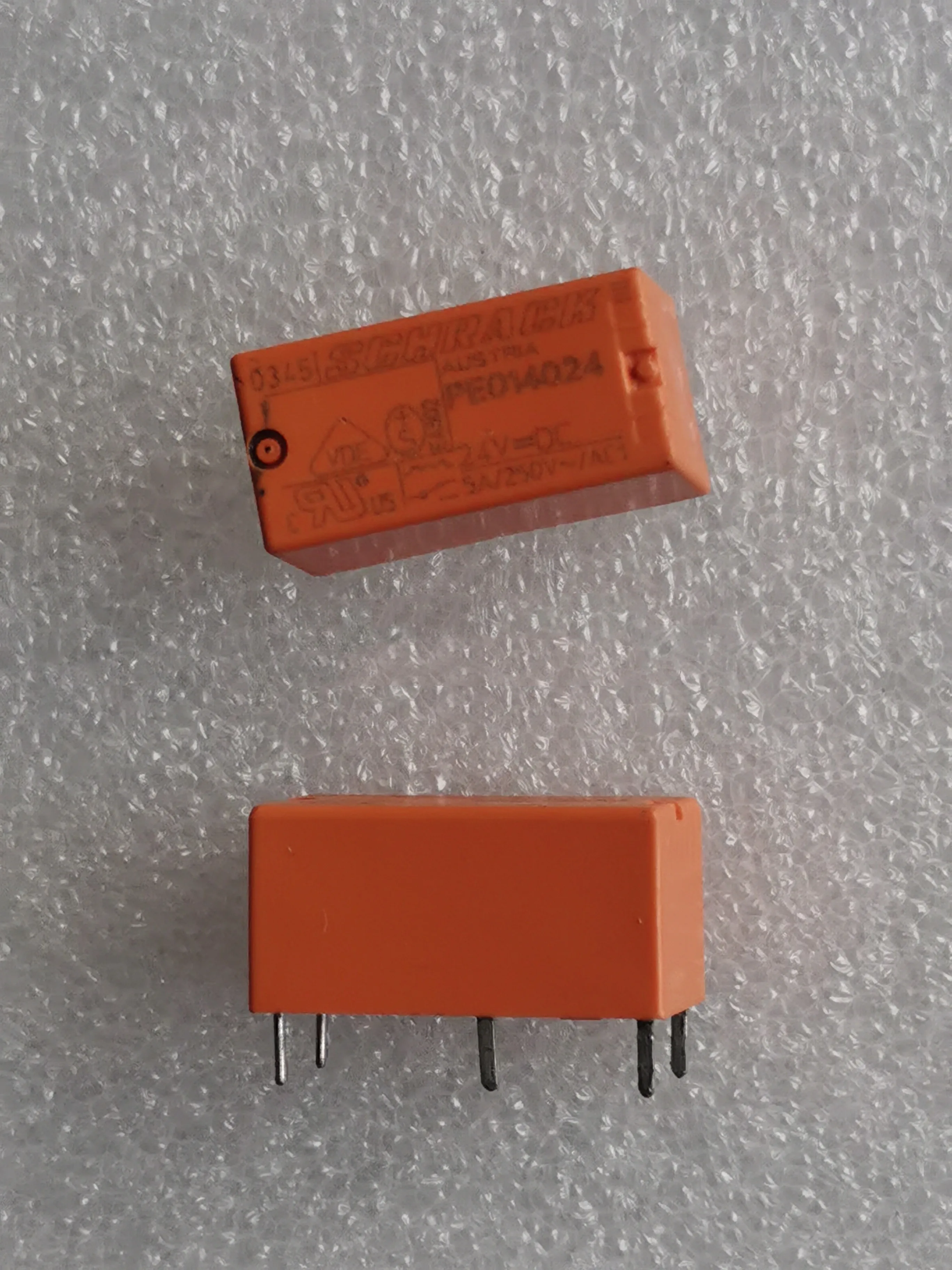 

10PCS/lot 100%Original New Relay PE014005 PE014012 PE014024 PE014005-5VDC 12VDC 24VDC A set of transformations 5A 5PIN